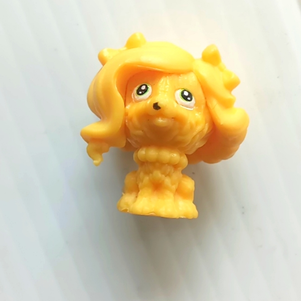 PUPPY DOG PET Dollhouse Yellow Dog Fashion Pet Animal PVC Mini Figure
